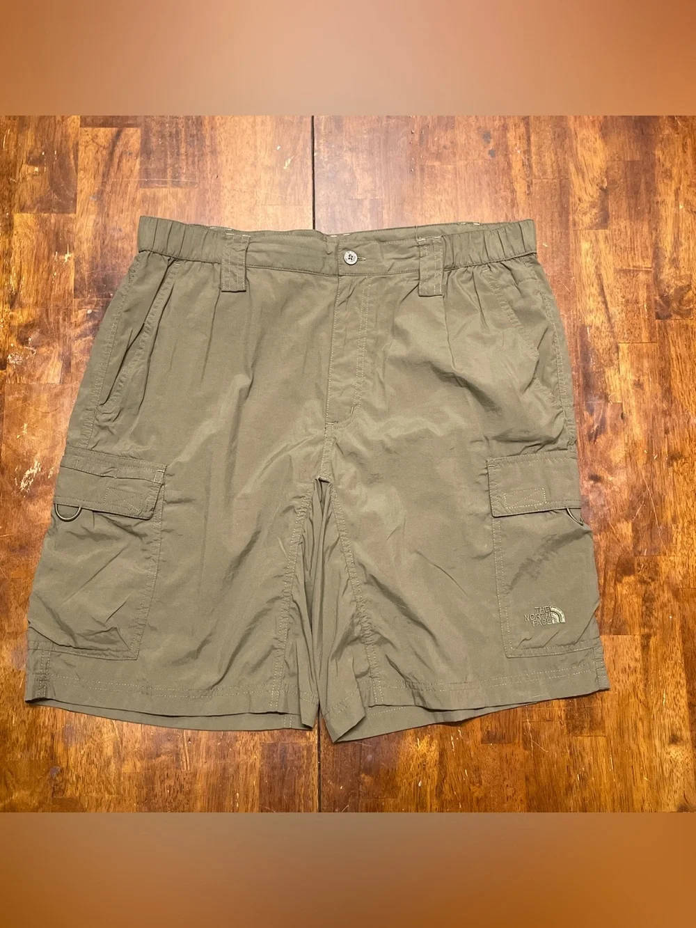 The North Face Cargo Shorts Mens Large Lot Of 2 Hiking Green Gray